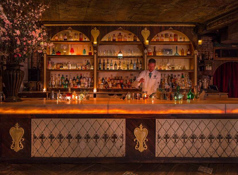 18 Best Speakeasy Bars Across America  Speakeasy bar, Speakeasy decor,  Luxury restaurant