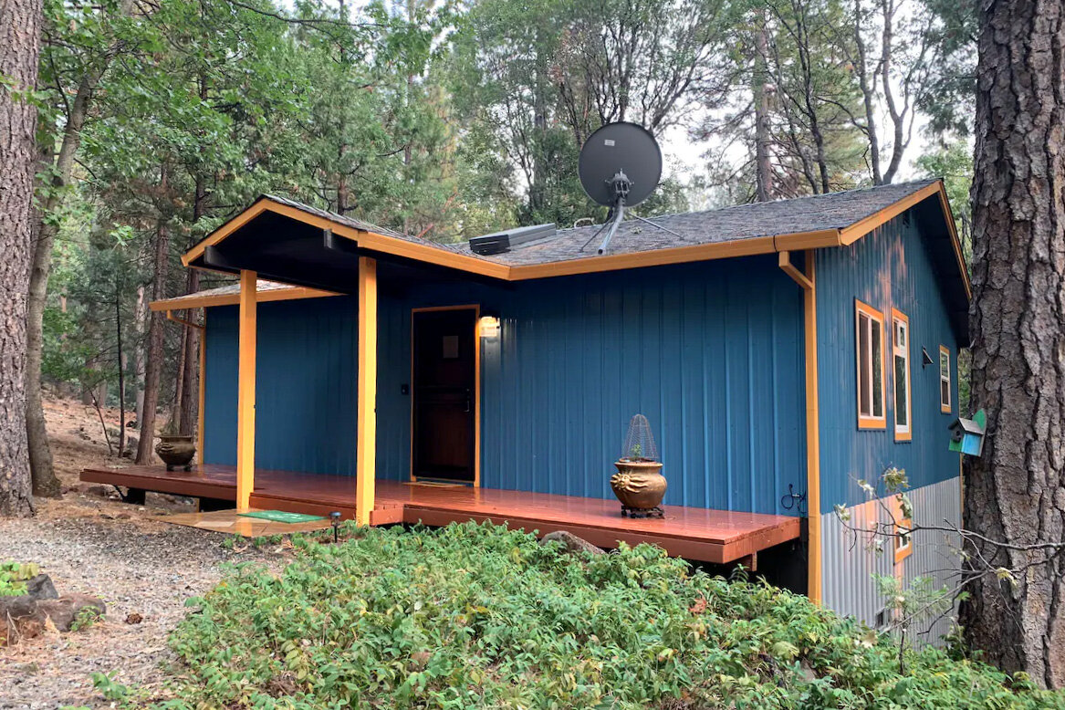 Airbnbs near Lassen Volcanic National Park