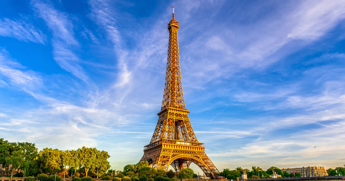 Eiffel Tower Height Increases by 20 Feet With New Addition - Thrillist