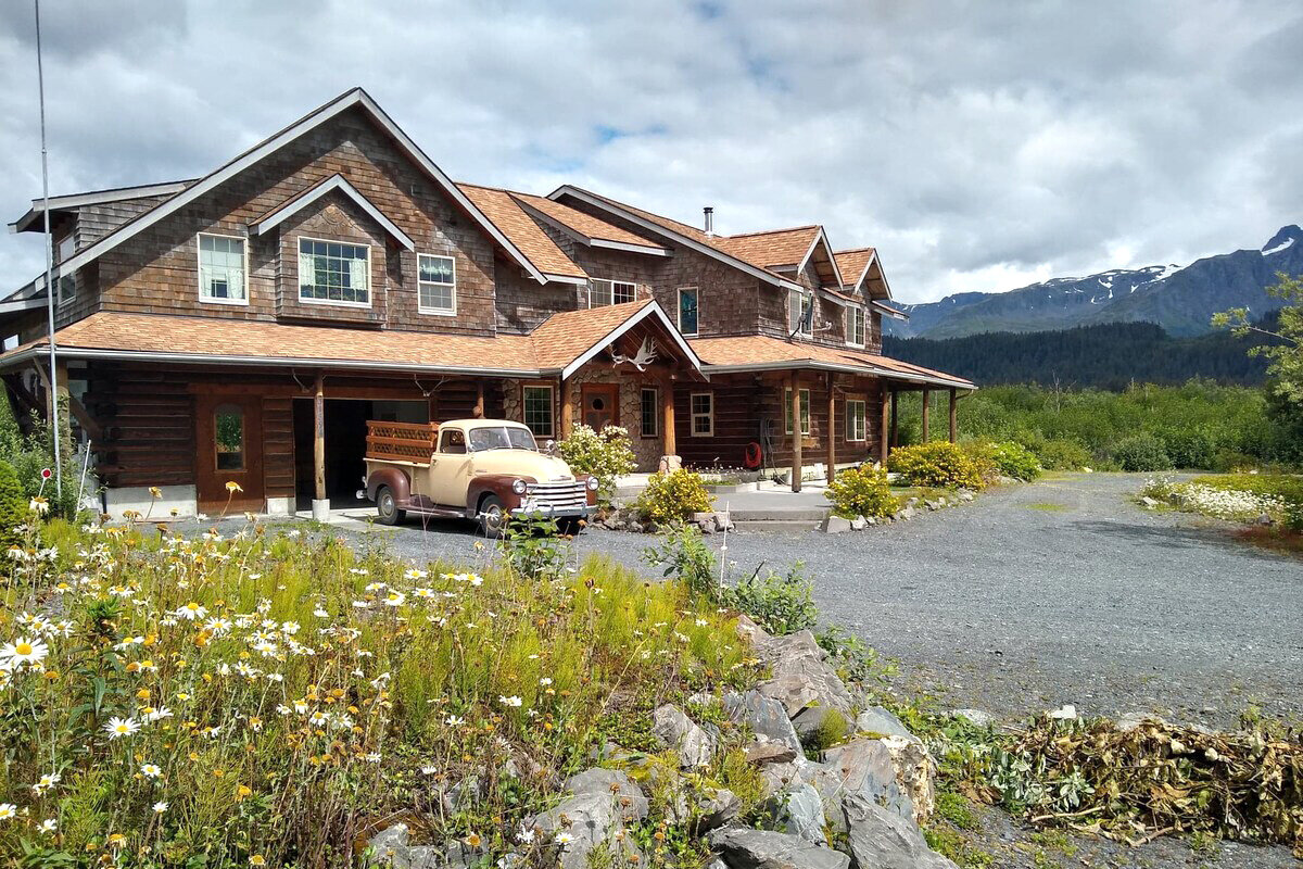 airbnbs near kenai fjords national park