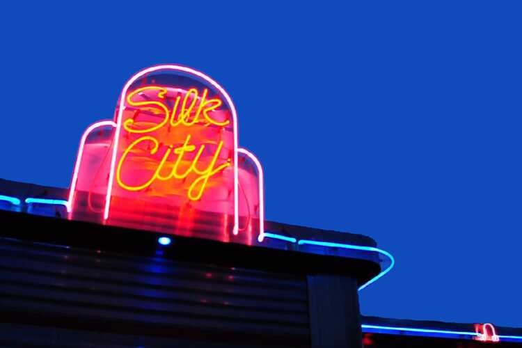 Silk City Diner Bar & Lounge