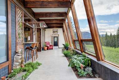 eco-friendly airbnbs montana