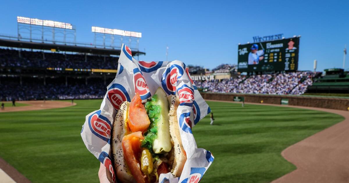 Best Food at Wrigley Field to Eat During a Chicago Cubs Game - Thrillist