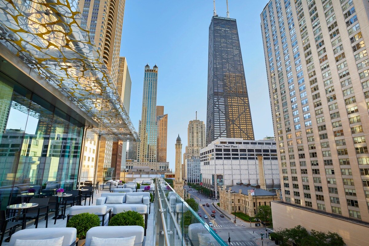Best Rooftop Bars in Chicago Cool Places to Drink With a Good View