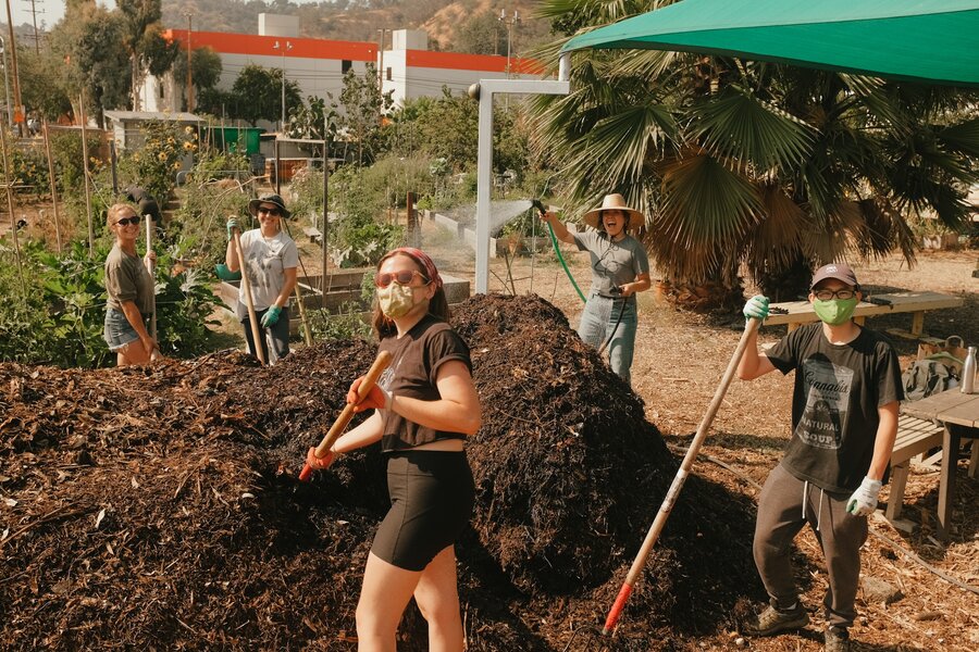 Volunteer with FoodCycle  Make a difference in your community