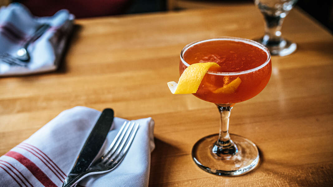 How to Make an Appalachian Lemonade Cocktail - Thrillist