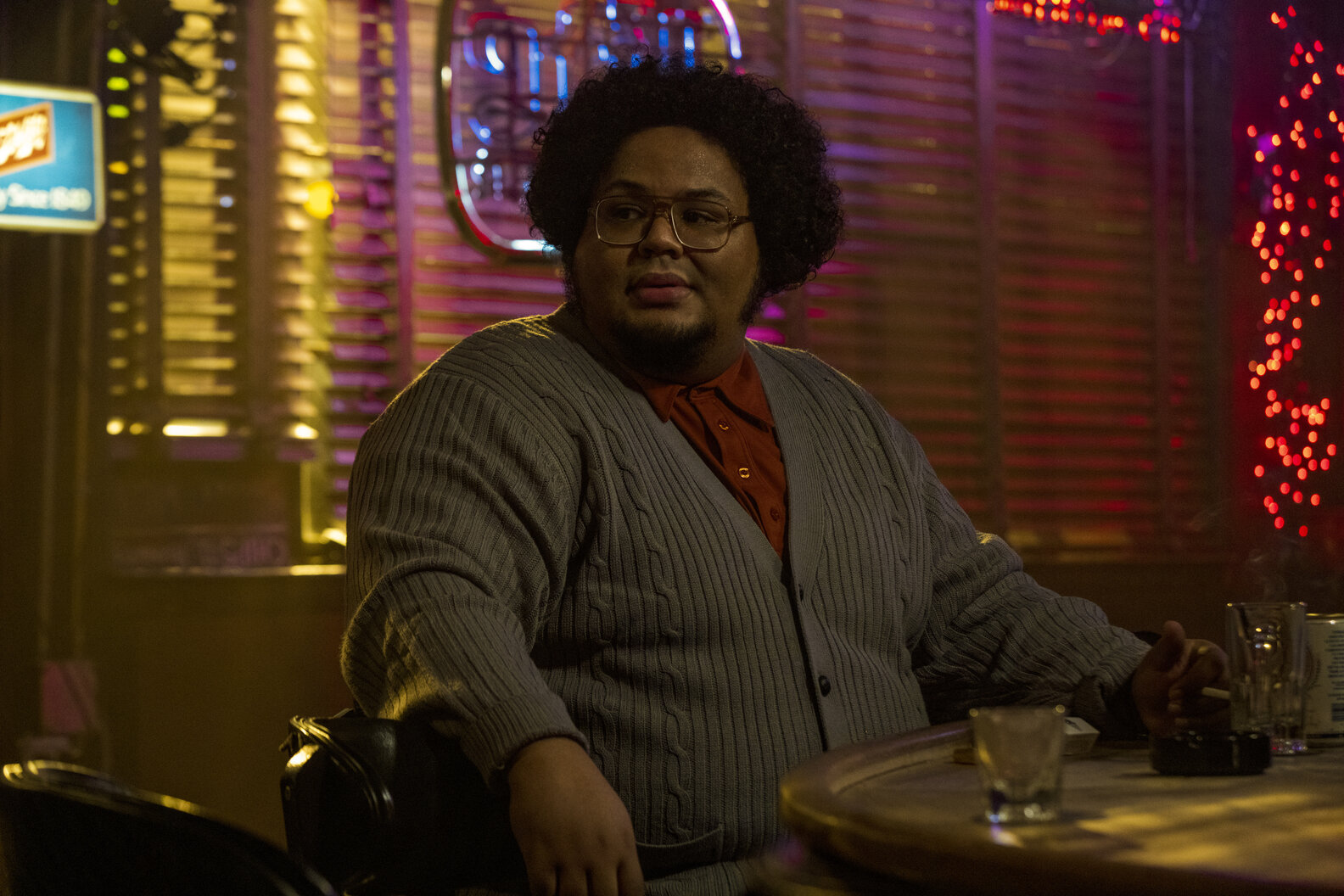 Horseshoe Bar Significance in 'Russian Doll' Season 2 Thrillist Australia