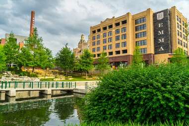 visitsanantonio.com
