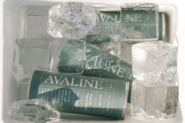 avaline canned wine