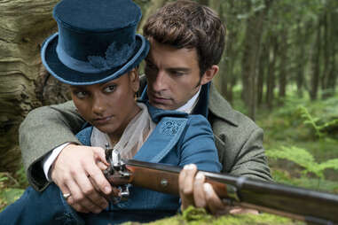 bridgerton sexy, simone ashley and jonathan bailey in bridgerton