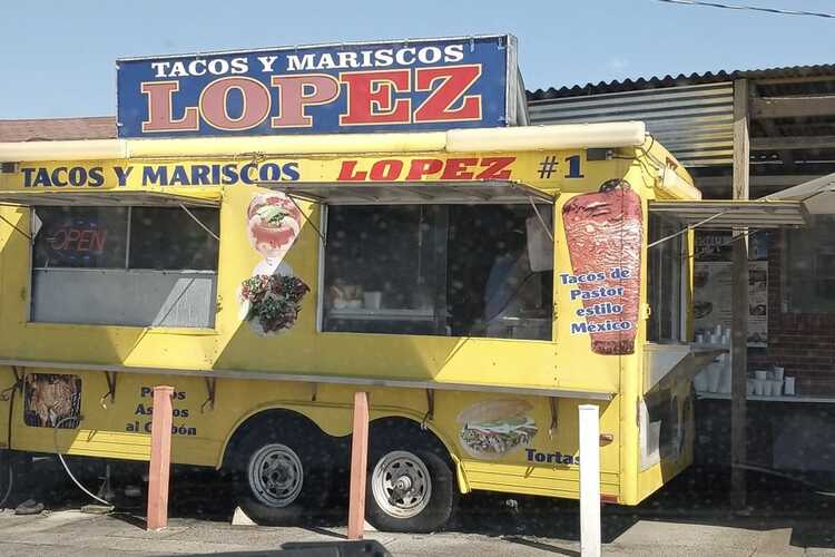 Tacos y Mariscos Lopez