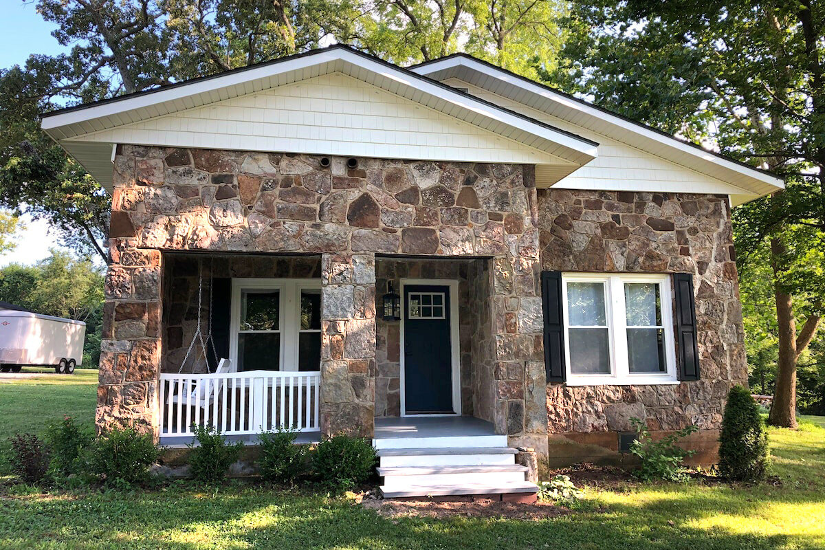 airbnb lake house arkansas