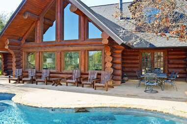 Log Country Cove