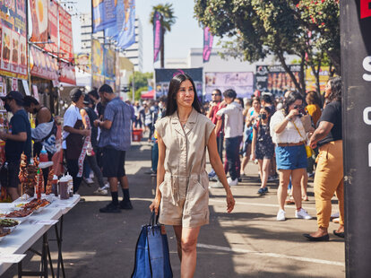 lisa ling walking through night market