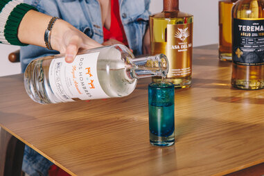 dos hombres mezcal bottle bryan cranston aaron paul