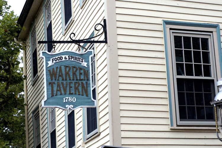 Warren Tavern