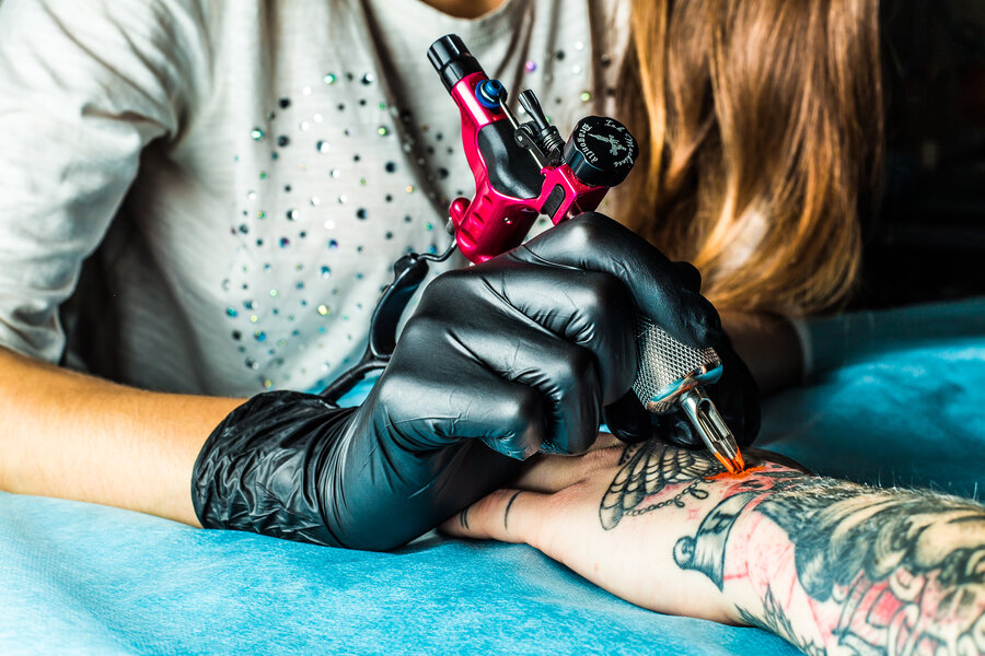 Tattoo Artist Gifts Good Tattoos Not Cheap Tattoo' Tote Bag