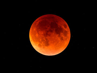 how to see lunar eclipse 2022