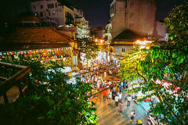 Outdoor activities on a Hanoi block