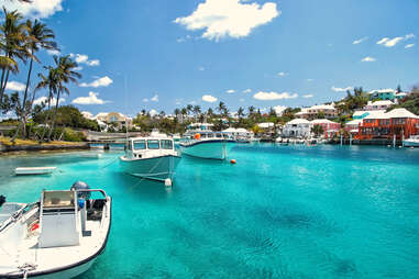 Yacht boats on blue sea water in tropical lagoon in Hamilton, Bermuda