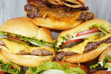 9 Best Grill Presses for Smash Burgers, Bacon & Paninis