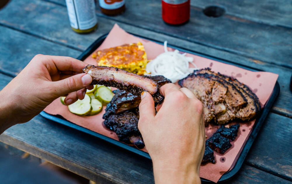 I opened up a restaurant  Best BBQ Spot in California! 