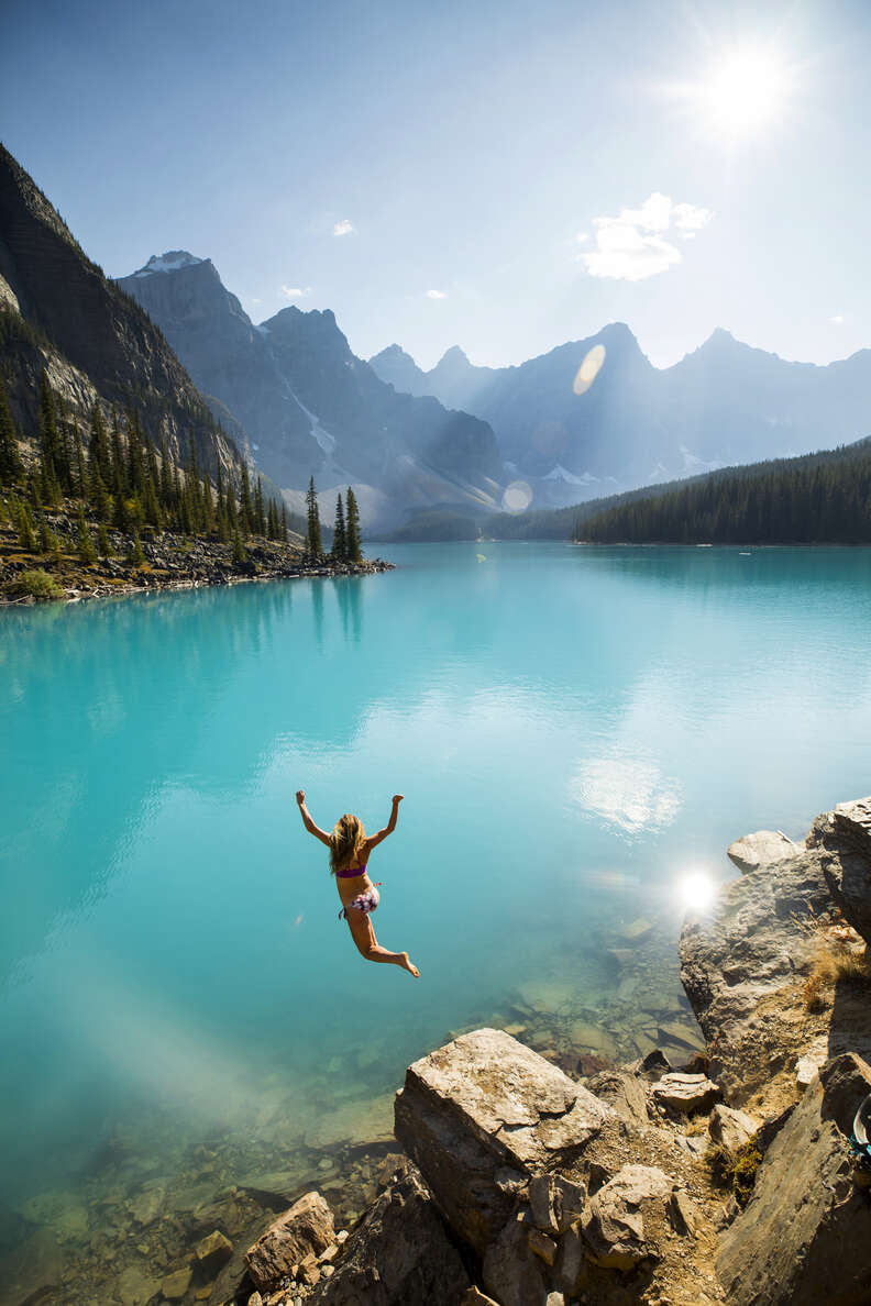 are dogs allowed in canadian national parks