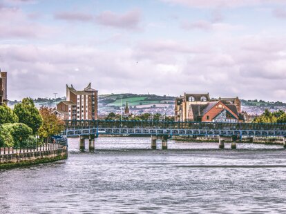 Queen&rsquo;s Bridge over the River Lagan