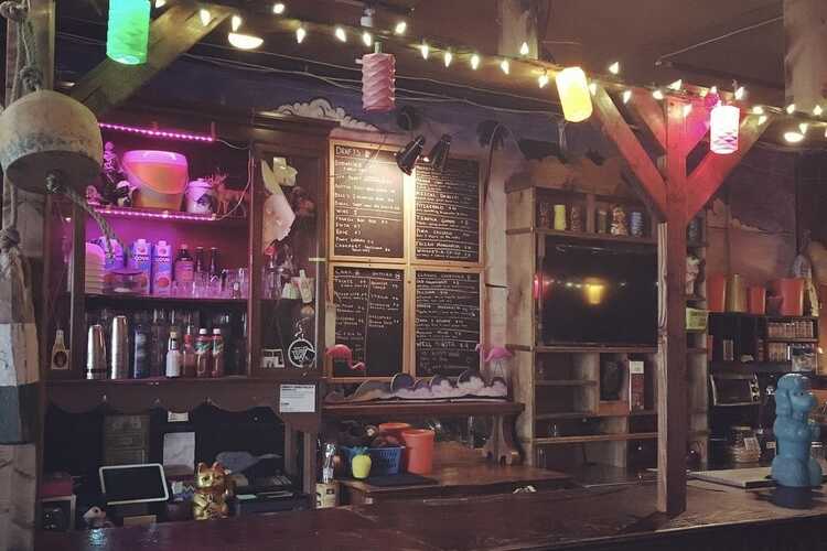 Happyfun Hideaway
