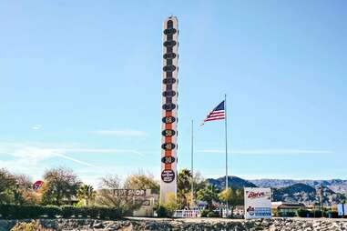 World's Tallest Thermometer 