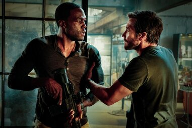 Yahya Abdul-Mateen II in ambulance