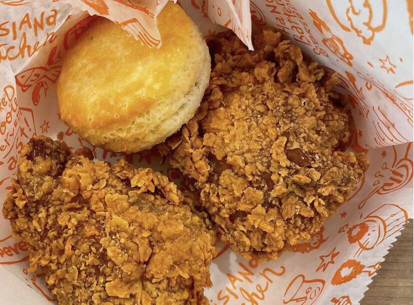 Popeyes $6 Big Box Deal: Get Fried Chicken, Two Sides, and a Biscuit -  Thrillist