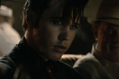 austin butler and tom hanks in elvis