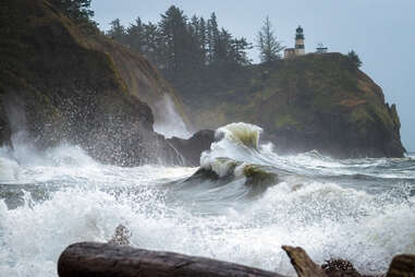 wave crashing at long beach, washington