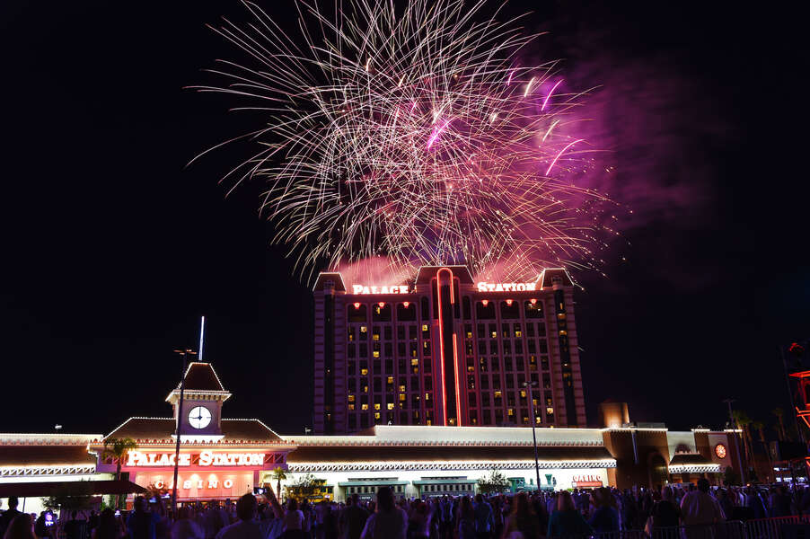 Las Vegas 4th of July Fireworks 2022 Where to Watch, Start Time & More