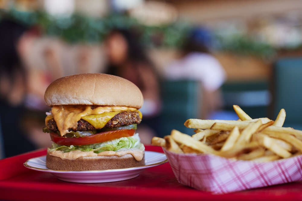 Best LA Burger Spot For the Win Smashes Into Grand Central Market Soon -  Eater LA