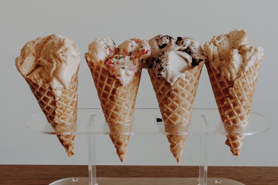 This NYC shop creates ice cream 'bouquets' featuring up to 21