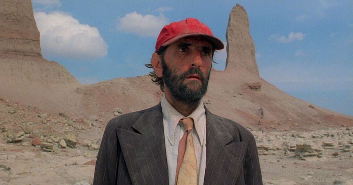 The Rewatch: The Joyful, Melancholy America of 'Paris, Texas' and 'True Stories' - Vimarsana News