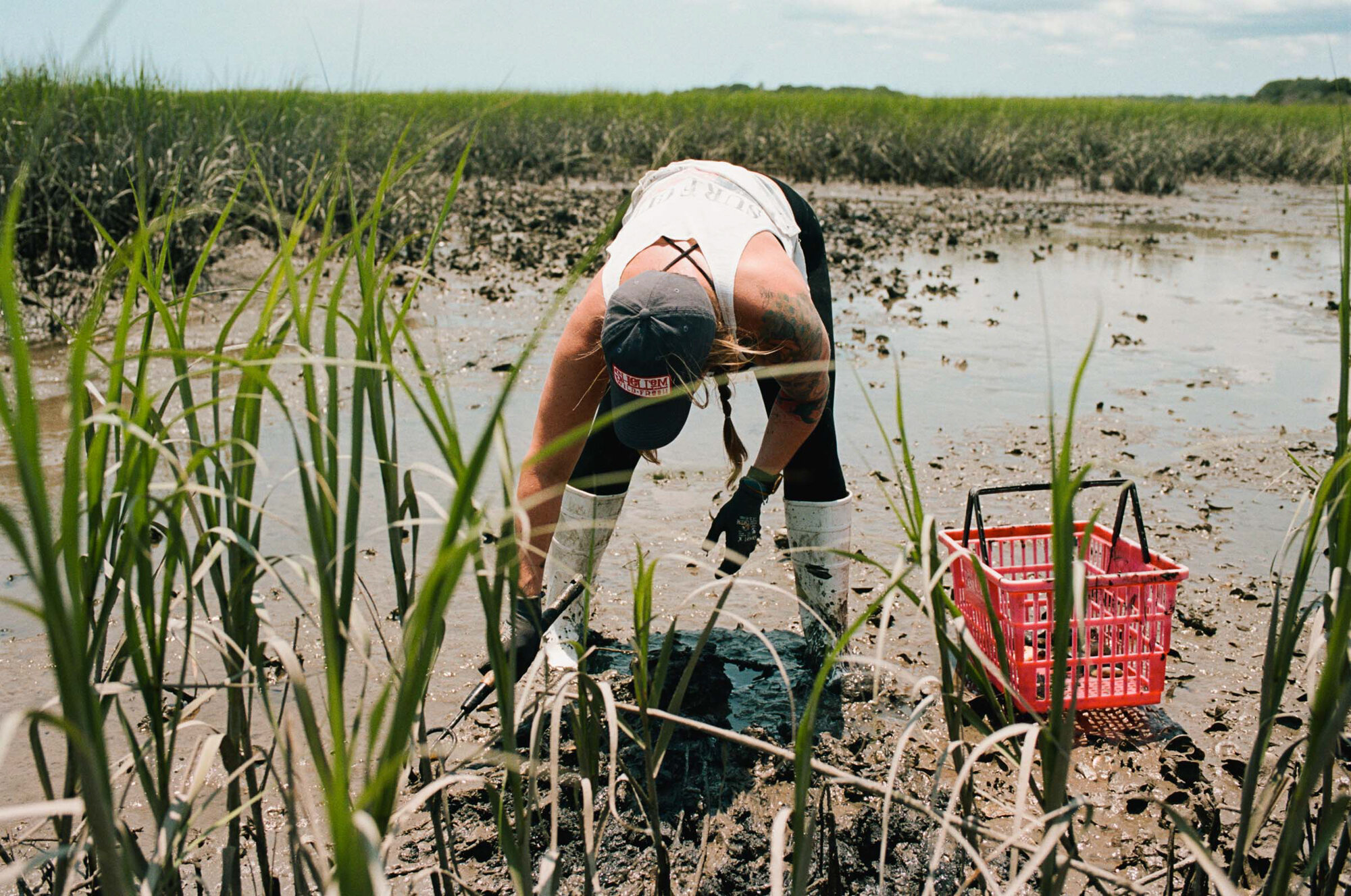 Here’s Where to Get the Freshest Foraged Seafood in North Carolina