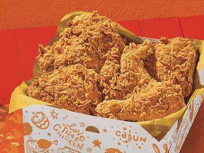 Popeyes Celebrates National Fried Chicken Day Feast!