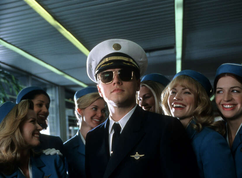 leonardo dicaprio in catch me if you can