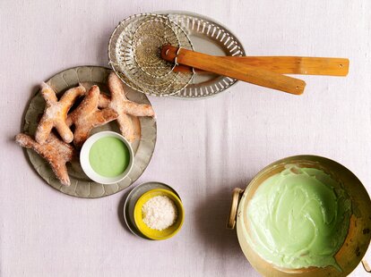 dough sticks with pandan custard