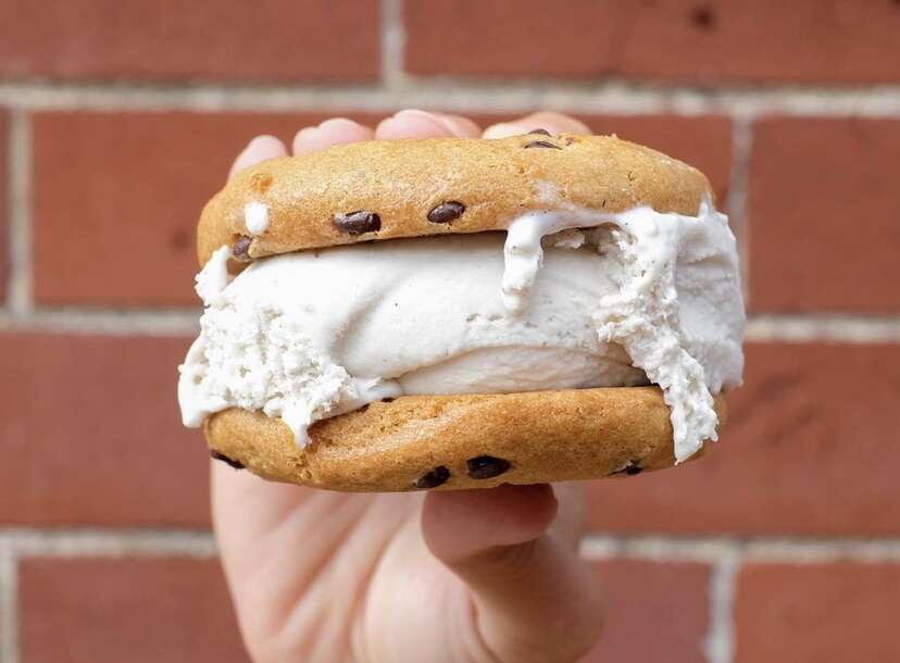 Sweet Spot Ice Cream Sandwich Maker: Make your own ice cream