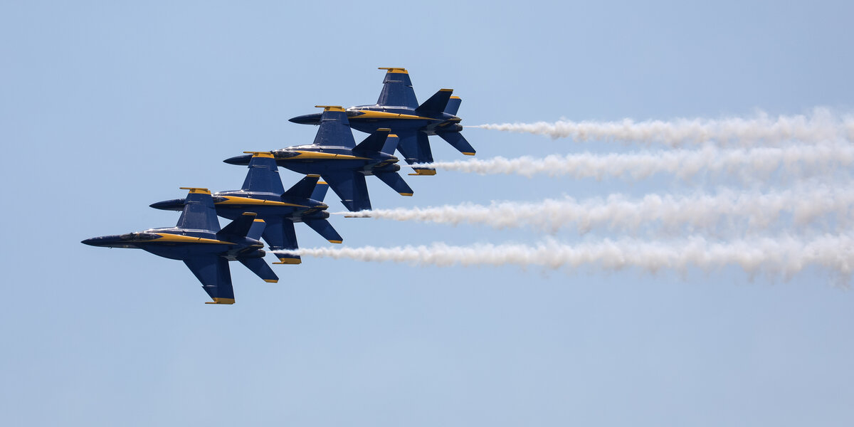 Meet the first female fighter pilot on Blue Angels Demonstration Team 