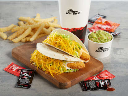 del taco free taco deal