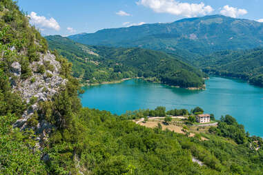 Best Lakes in Italy: Visit Secret and Hidden Italian Lakes - Thrillist