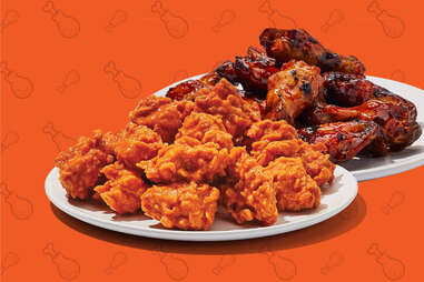 hooters deal chicken wing day