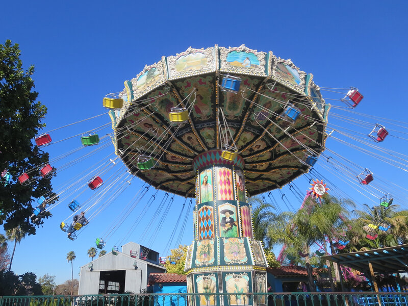 Knott's Berry Farm To Require Chaperone's For Minors After Incidents 