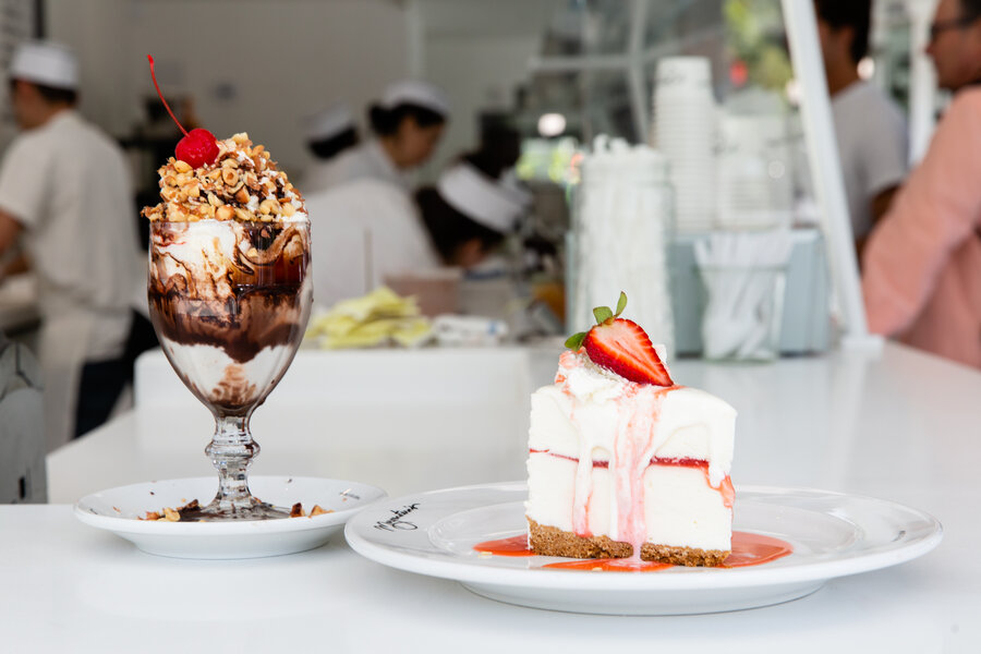 You Can Now Super-Size Sundaes With This Giant Ice Cream Scoop - Eater