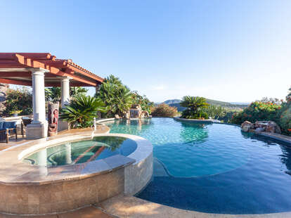 Is a Plunge Pool Right for You? - Leisure Pools Canada